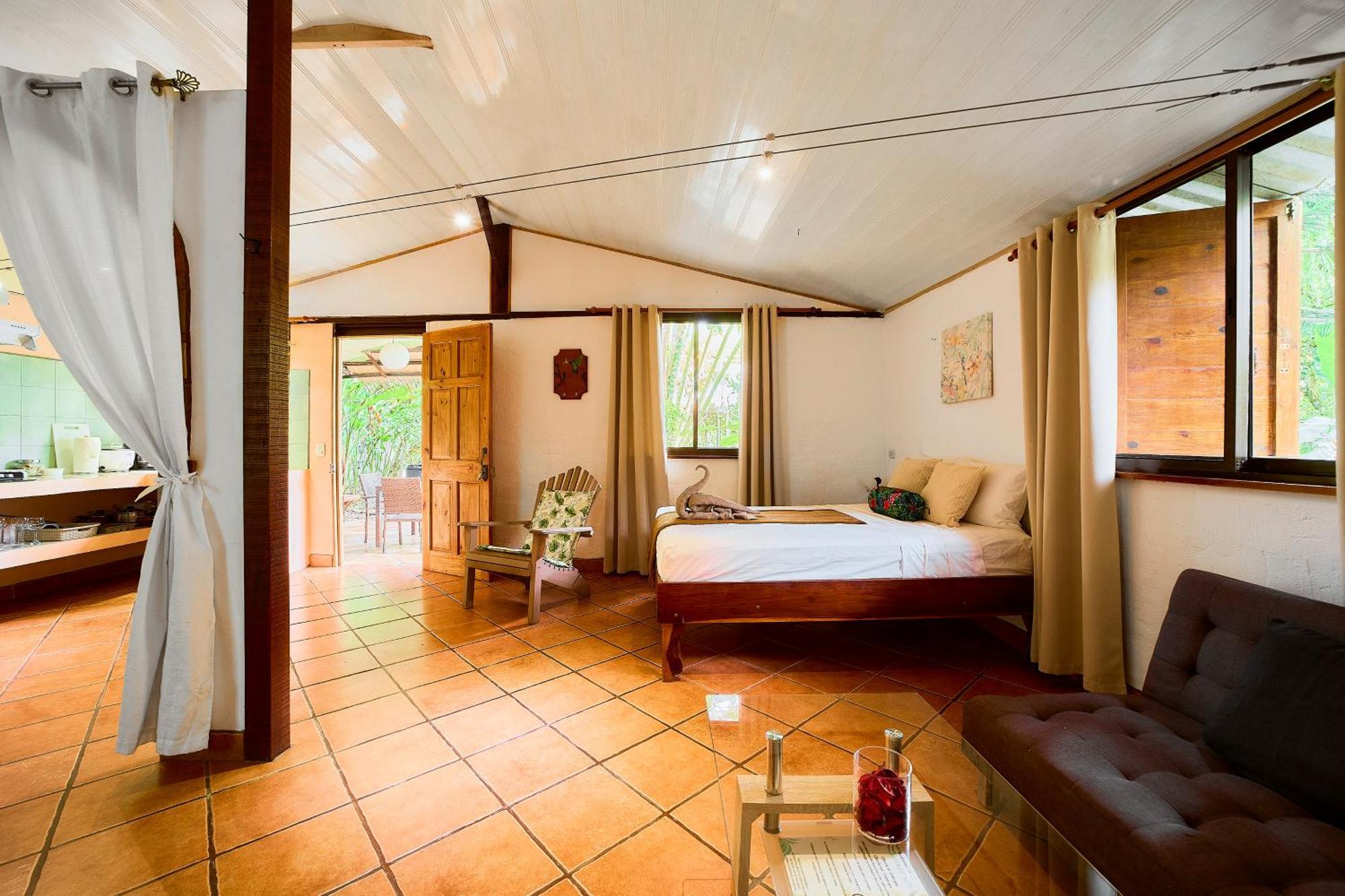 Cabinas Montesol Puerto Viejo de Talamanca Εξωτερικό φωτογραφία