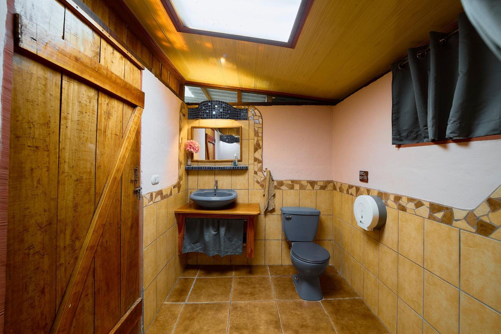 Cabinas Montesol Puerto Viejo de Talamanca Εξωτερικό φωτογραφία