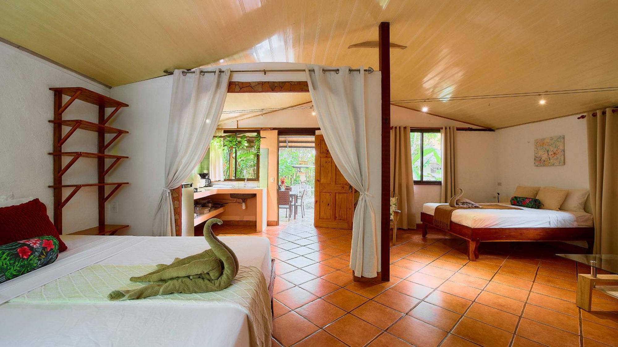 Cabinas Montesol Puerto Viejo de Talamanca Εξωτερικό φωτογραφία