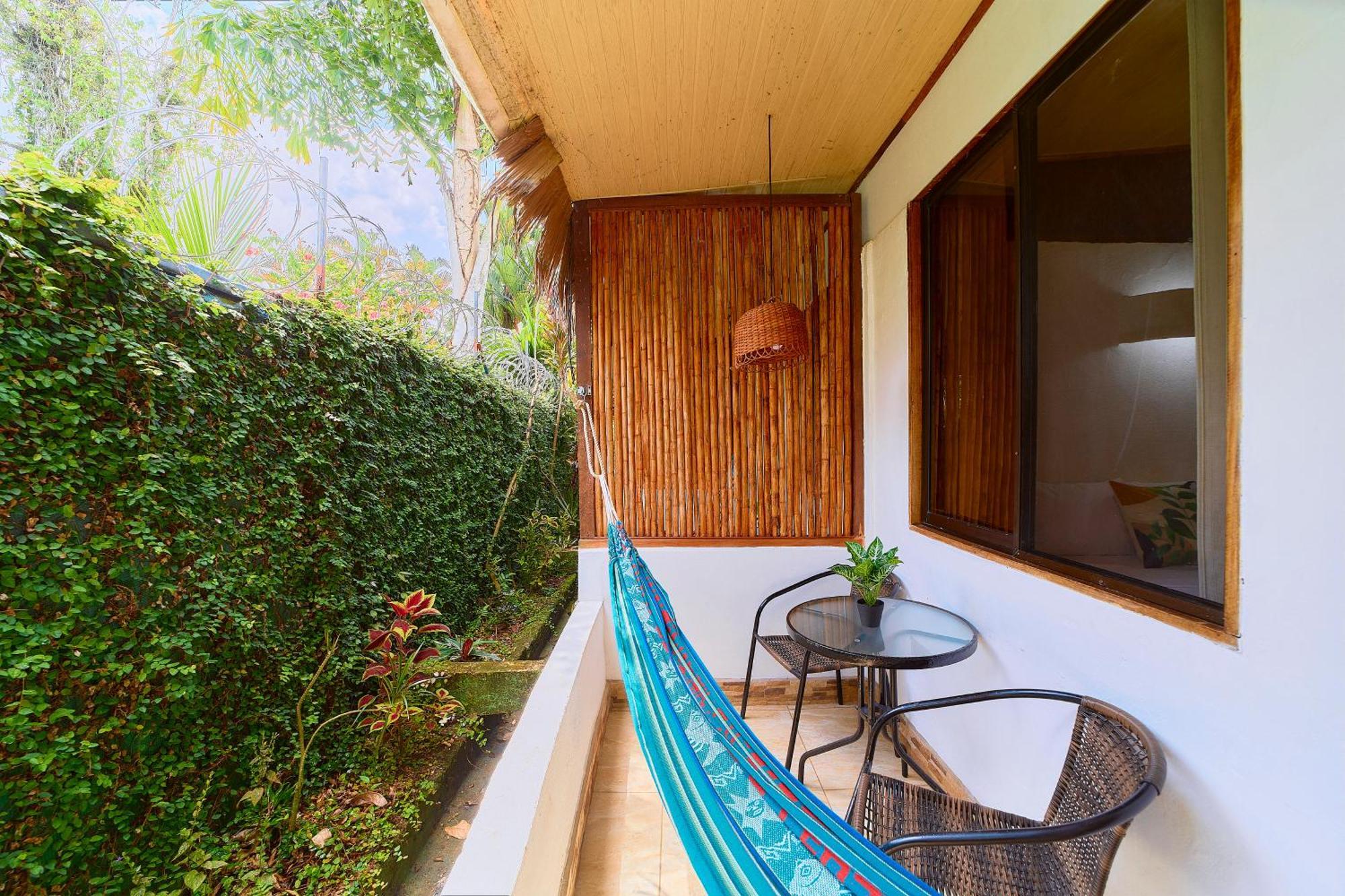 Cabinas Montesol Puerto Viejo de Talamanca Εξωτερικό φωτογραφία
