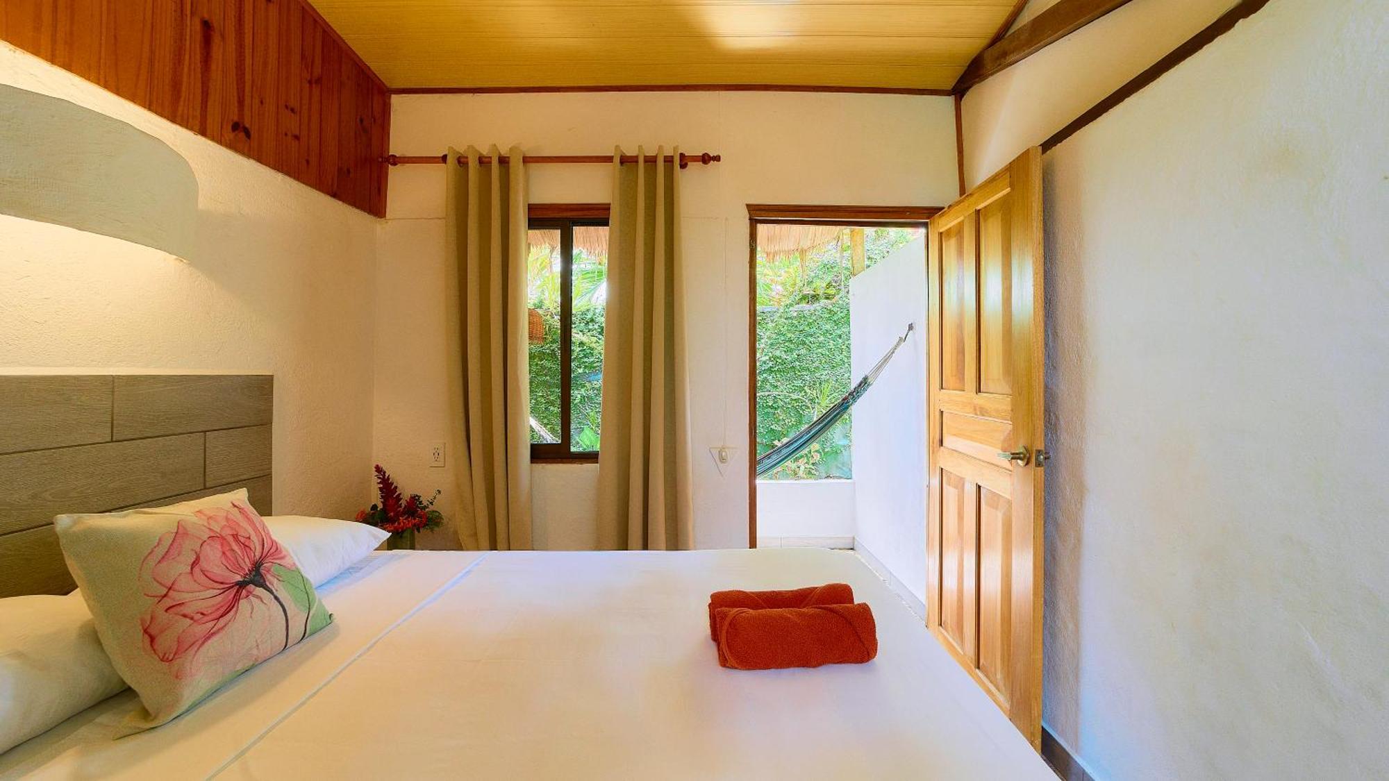 Cabinas Montesol Puerto Viejo de Talamanca Εξωτερικό φωτογραφία