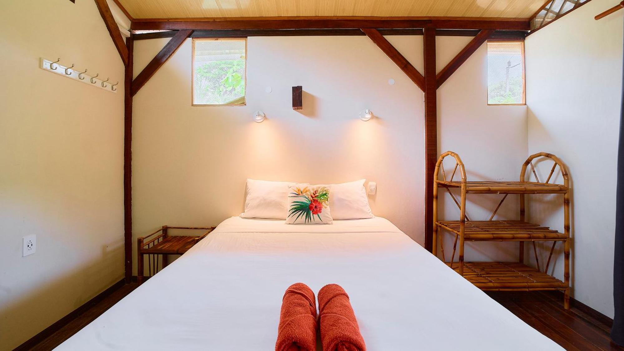 Cabinas Montesol Puerto Viejo de Talamanca Εξωτερικό φωτογραφία