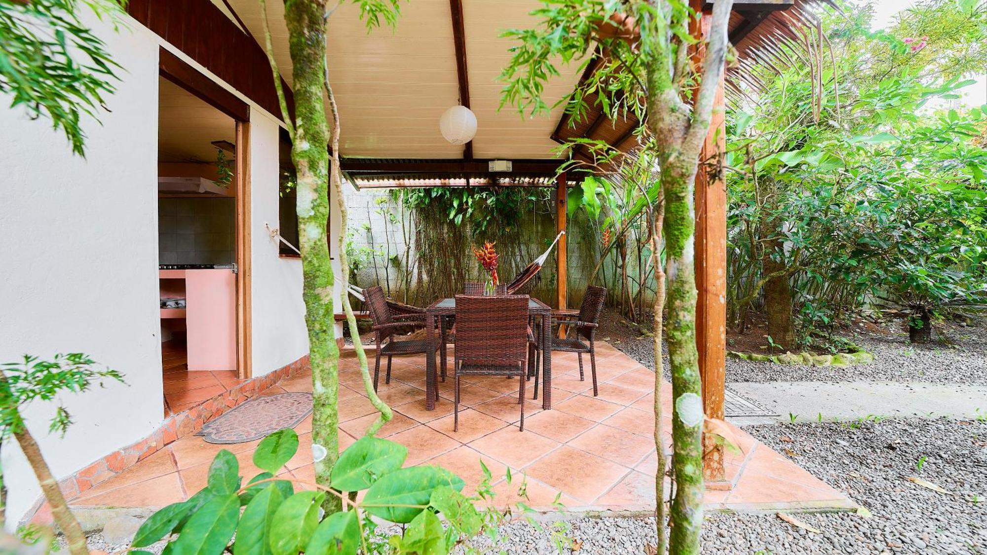 Cabinas Montesol Puerto Viejo de Talamanca Εξωτερικό φωτογραφία