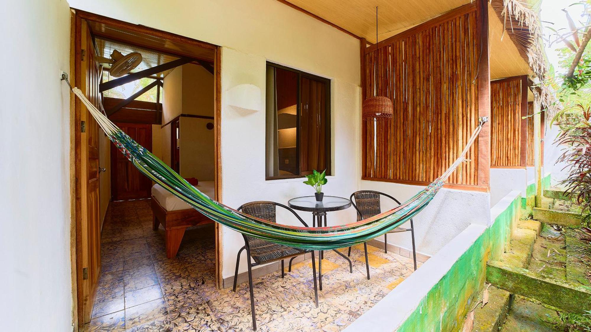 Cabinas Montesol Puerto Viejo de Talamanca Εξωτερικό φωτογραφία