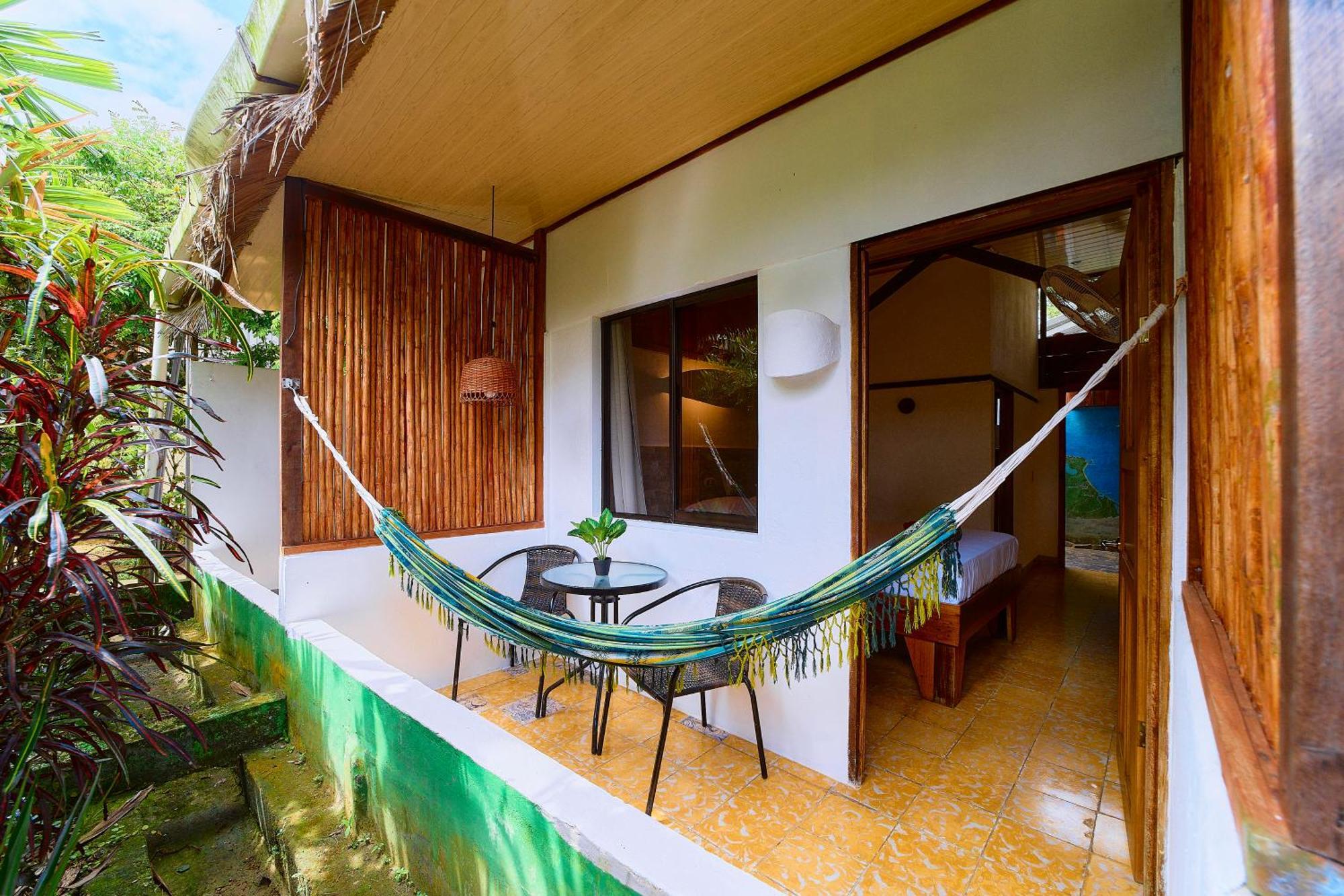 Cabinas Montesol Puerto Viejo de Talamanca Εξωτερικό φωτογραφία